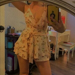 Floral Romper🦋🌸